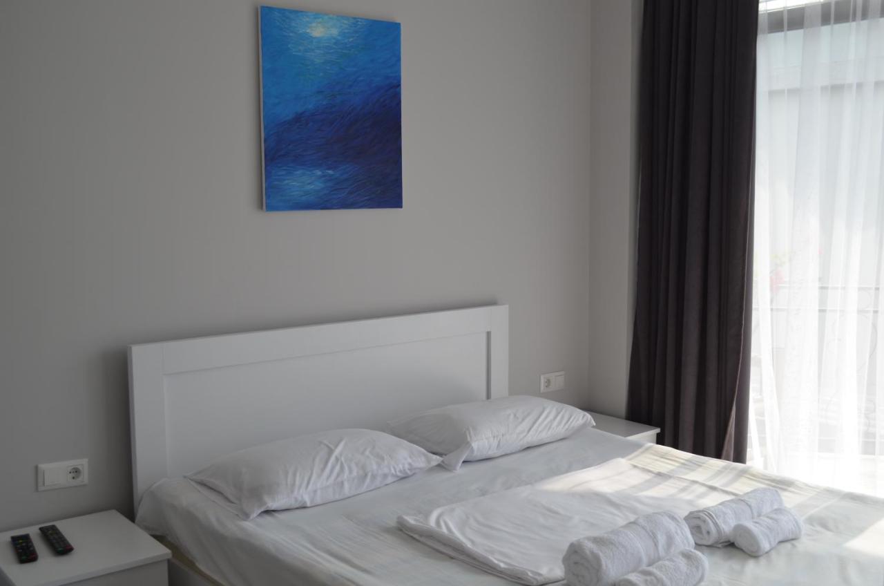 Guest House Madonna Kobuleti Exteriér fotografie