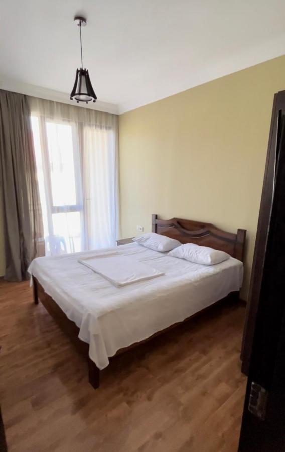 Guest House Madonna Kobuleti Exteriér fotografie